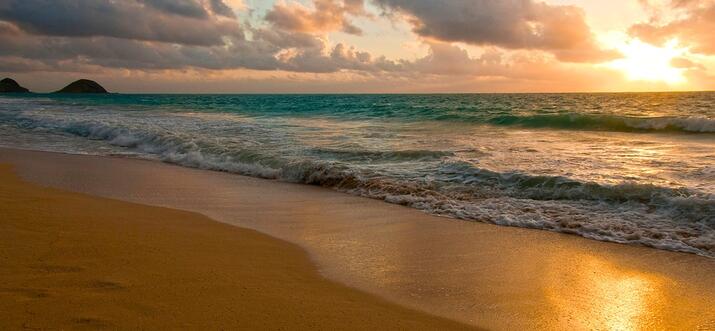 Best Beach Destinations with Stunning White Sand Shores