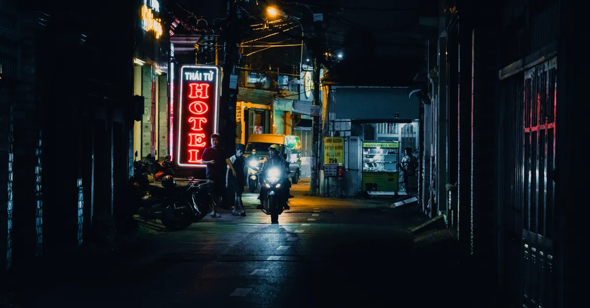 Popular Night Travel Experiences Around the World — what is noctourism night travel