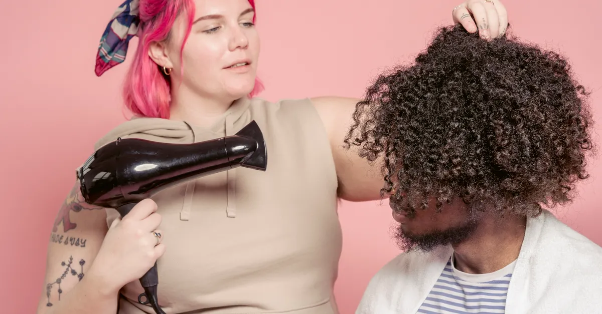 How to Choose the Right Mini Hair Dryer for Travel