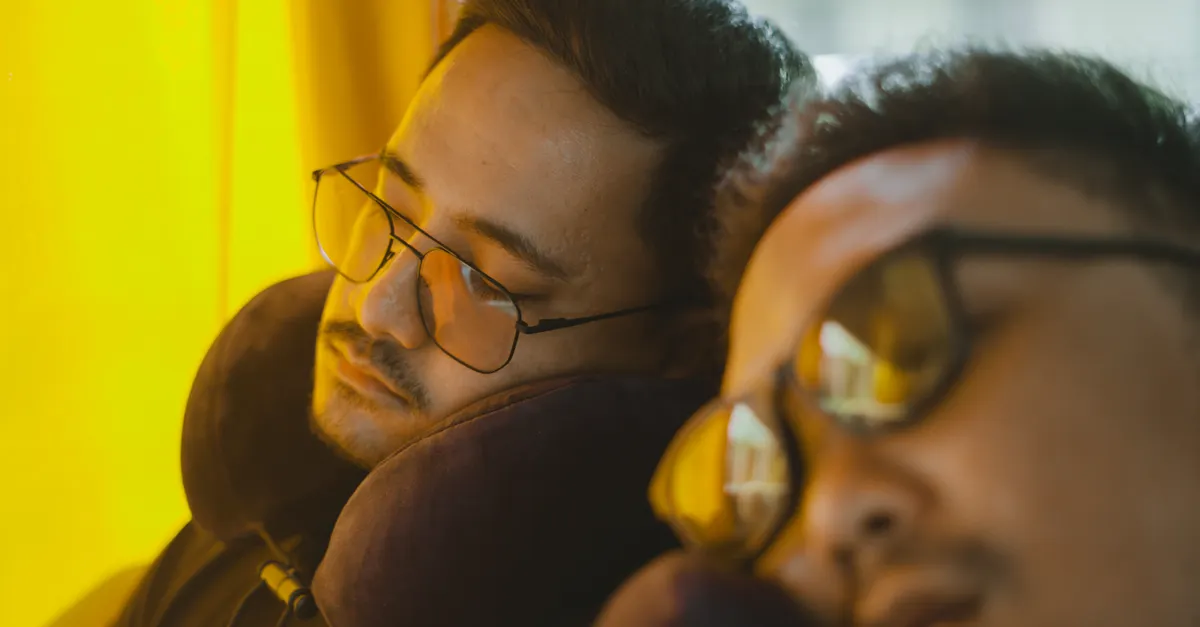 Moko Inflatable Travel Pillow Review: Comfort on Demand